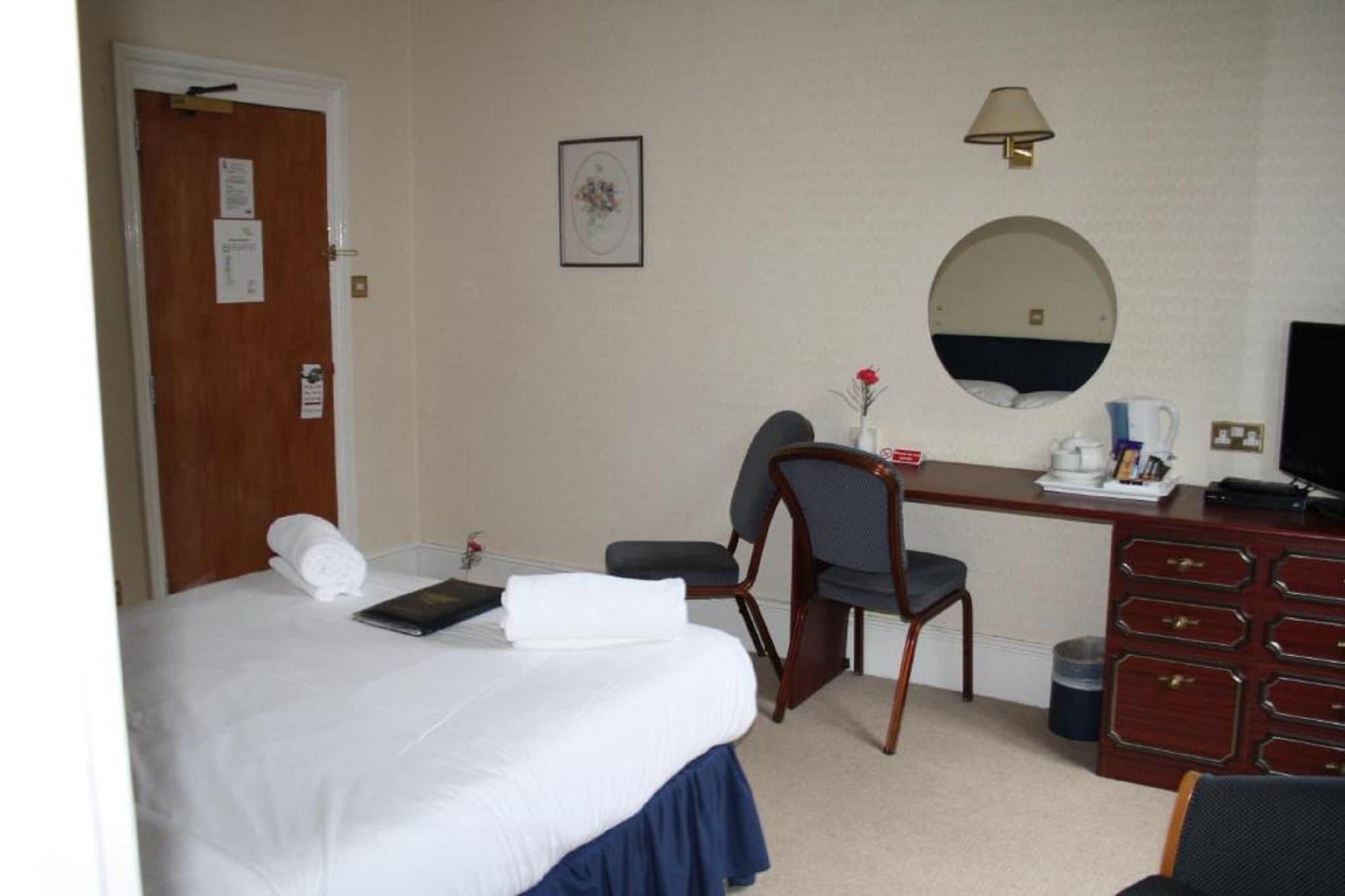 Uno Hotel Thames Maidenhead Zewnętrze zdjęcie