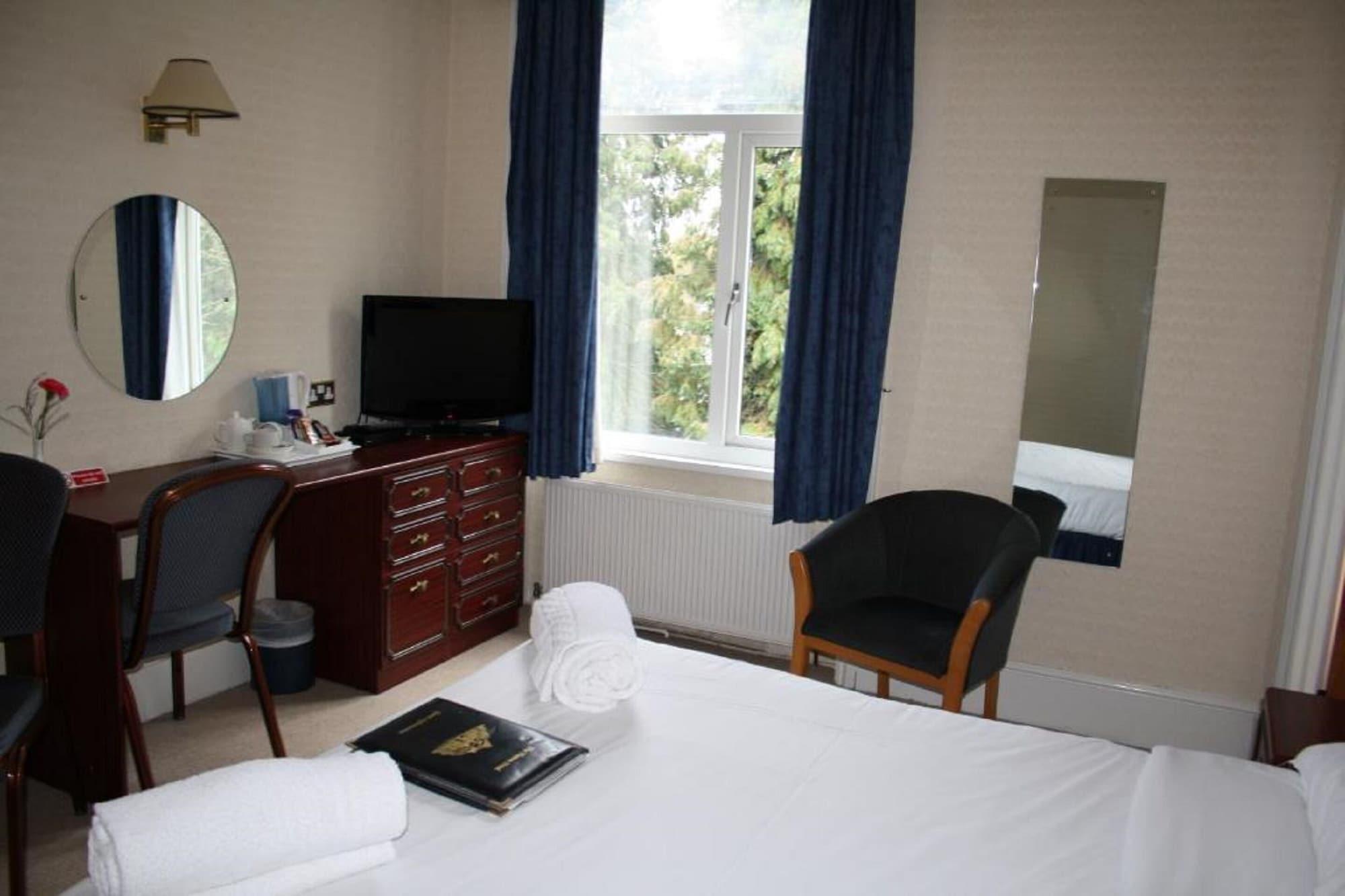 Uno Hotel Thames Maidenhead Zewnętrze zdjęcie
